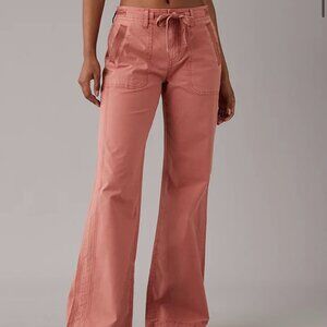 AE Low-Rise Baggy Flare Pant